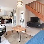 2 Bedroom Amazing In Prázdninový dům Dives-sur-Mer