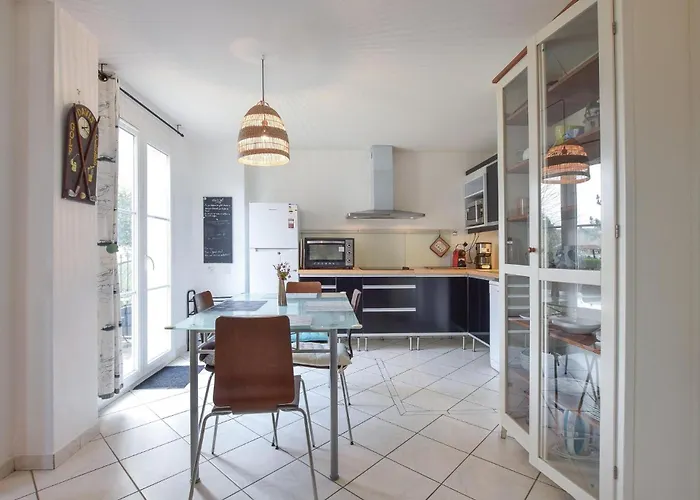 2 Bedroom Amazing In Dives-sur-Mer
