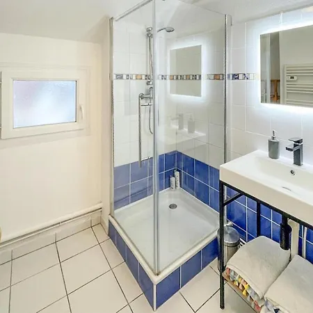 2 Bedroom Amazing In * ディーブ・シュール・メール