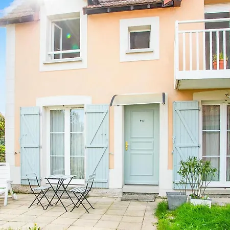 2 Bedroom Amazing In Holiday home