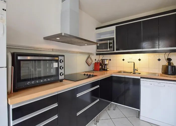 2 Bedroom Amazing In Prázdninový dům Dives-sur-Mer